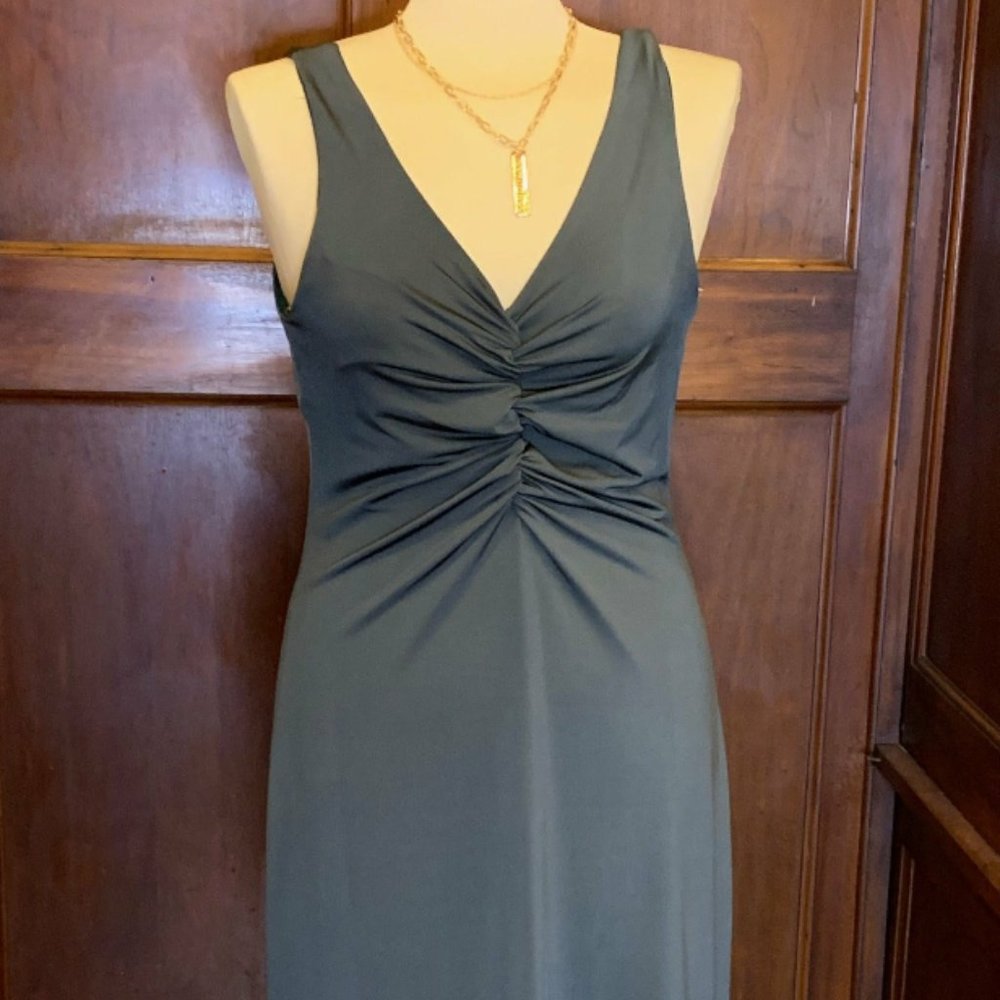 Sleeveless V-Neck Front Ruched Bodycon Dress